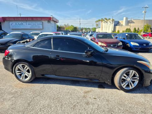 Used 2010 INFINITI G37 Convertible w/ Premium Pkg RWD image 10