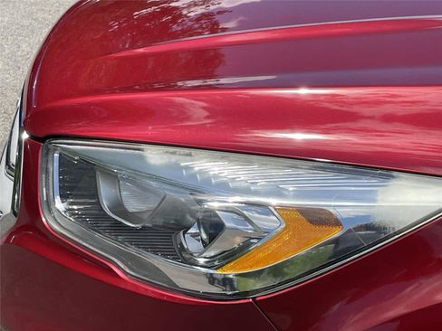 Used 2018 Ford Escape SEL AWD/4WD image 9