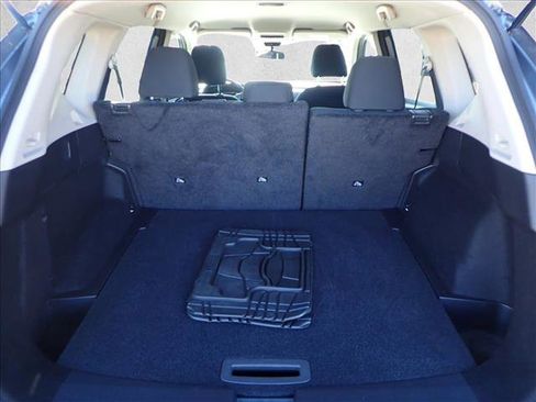 Used 2023 Nissan Rogue S image 8