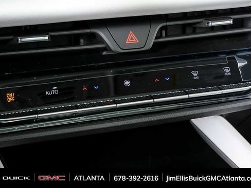 New 2026 Buick Envision Avenir image 17