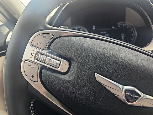 Used 2023 Genesis GV70 2.5T w/ Advanced Package image 23