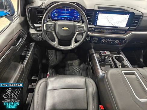 Used 2022 Chevrolet Silverado 1500 LTZ w/ Technology Package image 4