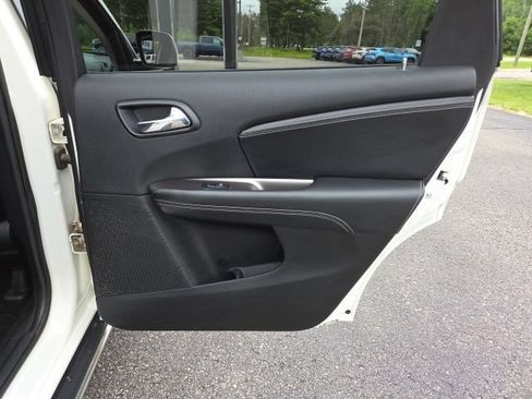 Used 2018 Dodge Journey Crossroad AWD/4WD image 48