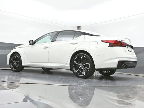 Used 2025 Nissan Altima 2.5 SR AWD/4WD image 41