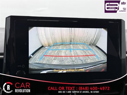Used 2024 Toyota Corolla LE FWD image 19