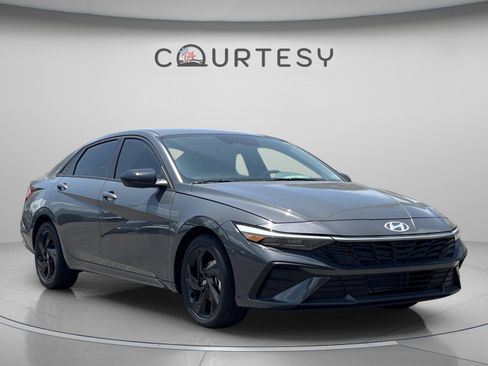 New 2026 Hyundai Elantra Sport FWD image 7