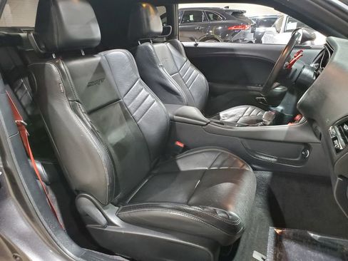 Used 2016 Dodge Challenger SRT Hellcat image 14