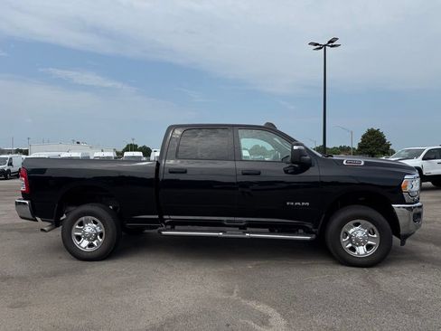 Used 2024 RAM 2500 Big Horn w/ Bed Utility Group AWD/4WD image 10