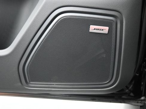 New 2026 Porsche Macan AWD/4WD image 12