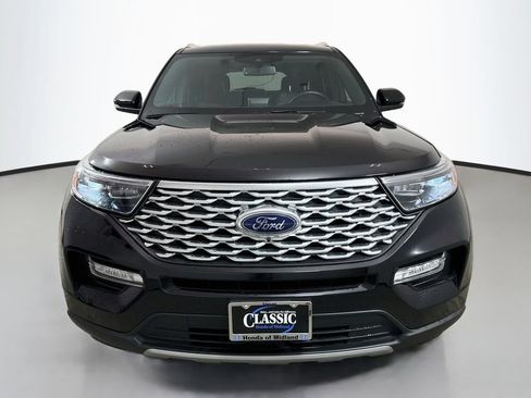Used 2023 Ford Explorer Platinum w/ Technology Package AWD/4WD image 2