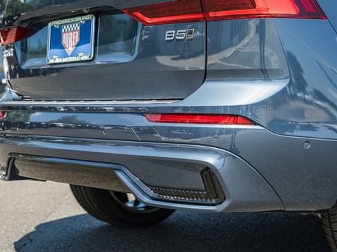 New 2027 Volvo XC60 B5 Ultra AWD/4WD image 9