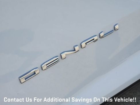 New 2026 GMC Acadia Denali w/ Super Cruise Package image 8