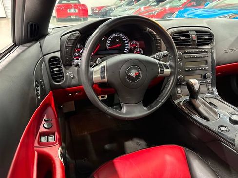 Used 2011 Chevrolet Corvette Grand Sport w/ Preferred Equipment Group RWD image 7