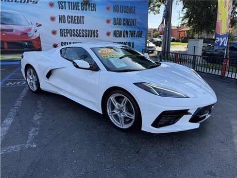 Used 2023 Chevrolet Corvette Stingray Coupe w/ 1LT RWD image 8