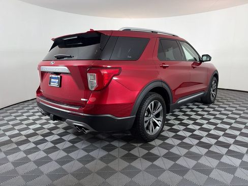 Used 2020 Ford Explorer Platinum w/ Premium Technology Package AWD/4WD image 3