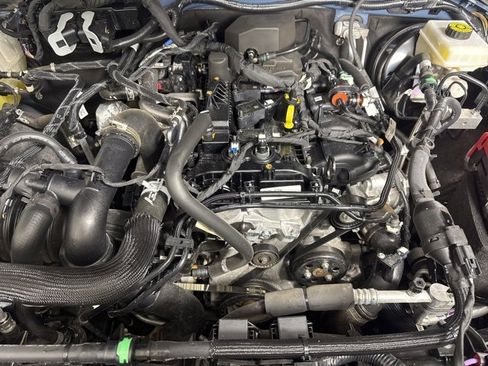 Certified 2024 Ford Bronco Outer Banks image 9