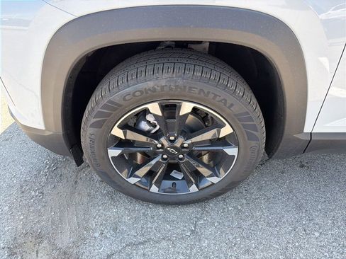 New 2026 Chevrolet Equinox RS AWD/4WD image 9