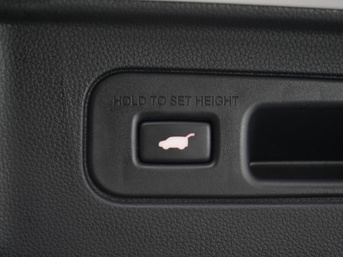 Used 2023 Honda Pilot EX-L image 19