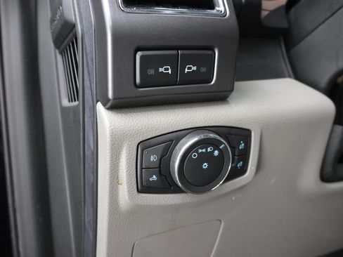 Used 2021 Ford F250 XLT w/ XLT Premium Package AWD/4WD image 47