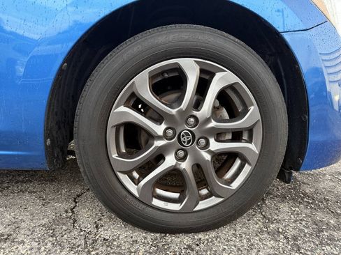 Used 2020 Toyota Yaris LE FWD image 27