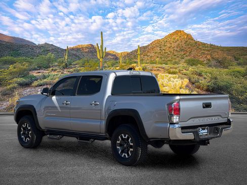 Used 2021 Toyota Tacoma TRD Off-Road RWD image 7