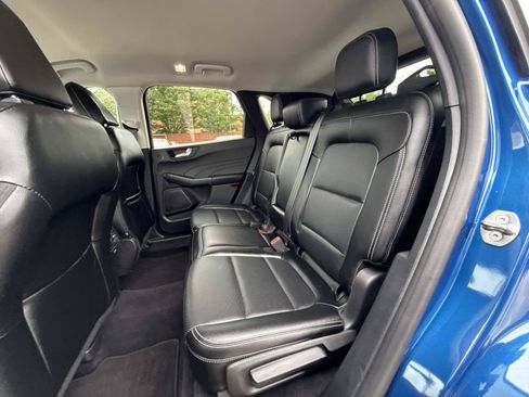 Used 2022 Ford Escape SEL w/ Technology Package AWD/4WD image 14