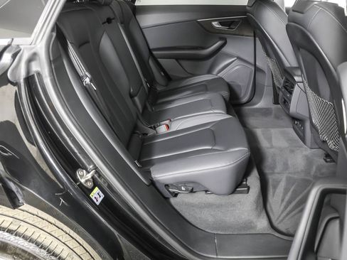 Used 2022 Audi Q8 Premium AWD/4WD image 42