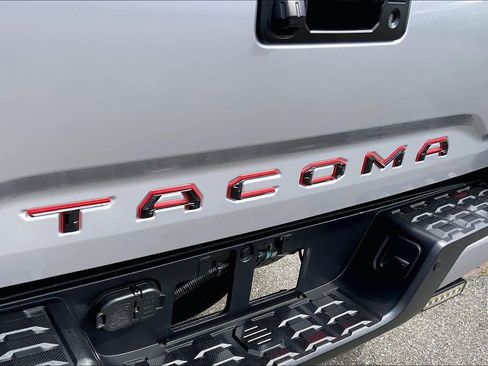 Used 2021 Toyota Tacoma TRD Sport w/ TRD Premium Sport Package AWD/4WD image 30