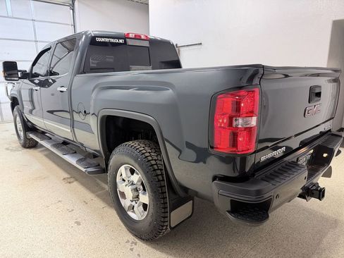 Used 2018 GMC Sierra 3500 Denali w/ Duramax Plus Package image 6
