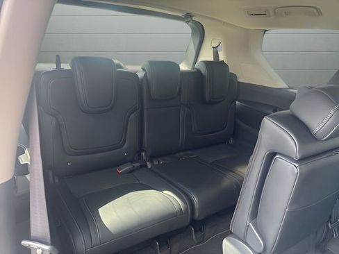 New 2025 Nissan Armada SV image 11