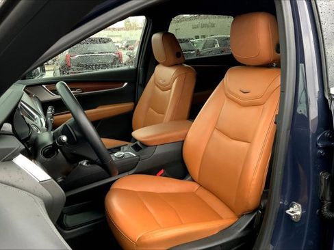 Used 2025 Cadillac XT5 Premium Luxury image 25