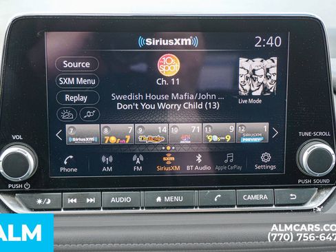 Used 2025 Nissan Rogue SV image 43