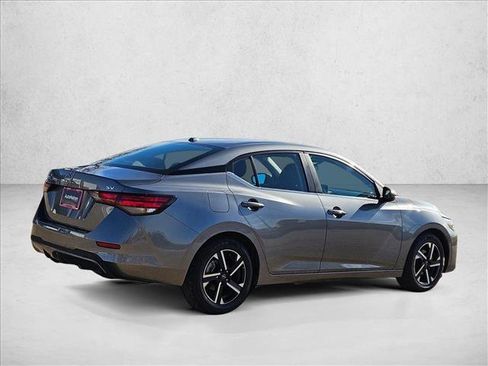 Used 2024 Nissan Sentra SV image 5