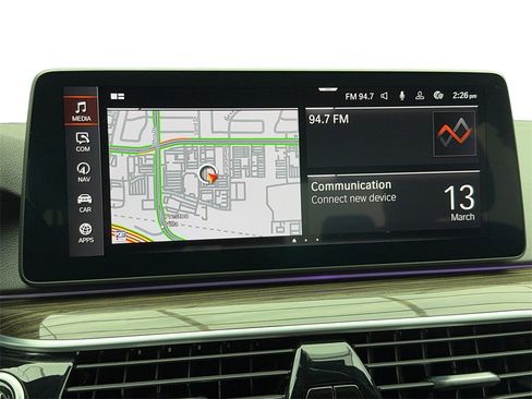 Used 2022 BMW 530i w/ Convenience Package image 26