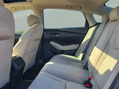 Used 2023 Honda Accord EX image 11