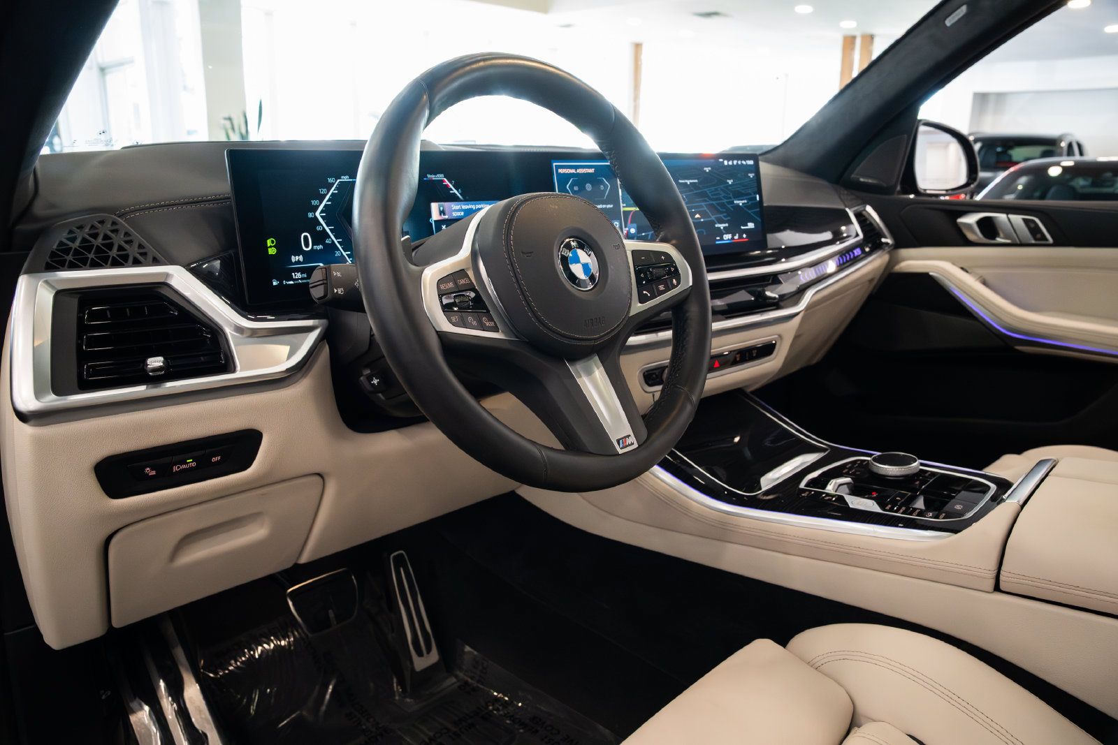 Used 2024 BMW X5 xDrive40i w/ M Sport Package AWD/4WD image 19
