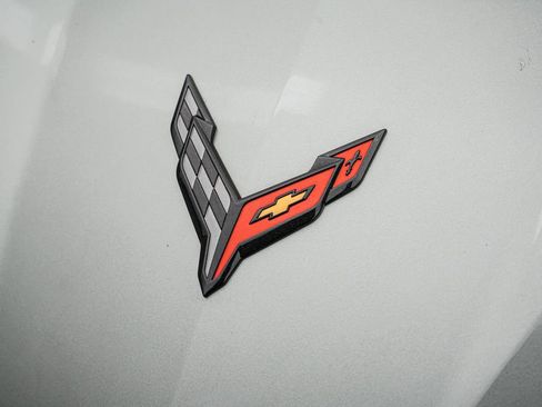 Used 2022 Chevrolet Corvette Stingray Premium Conv w/ Z51 Performance Package RWD image 14