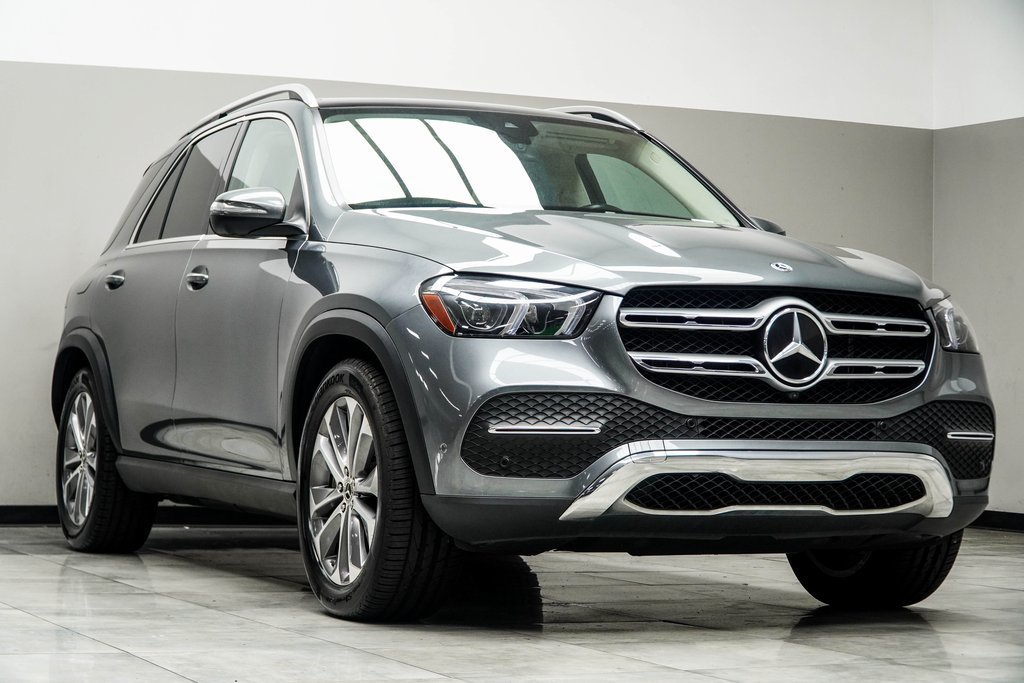 Used 2023 Mercedes-Benz GLE 450 4MATIC w/ Premium Package image 4