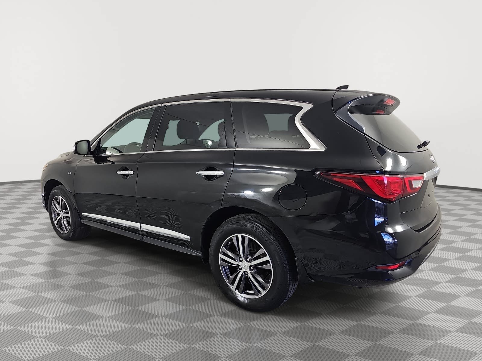 Used 2019 INFINITI QX60 Pure AWD/4WD image 6