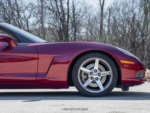 Used 2007 Chevrolet Corvette Convertible w/ Preferred Equipment Group RWD image 11