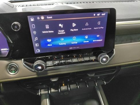 Certified 2024 Chevrolet Colorado ZR2 w/ ZR2 Convenience Package III image 35