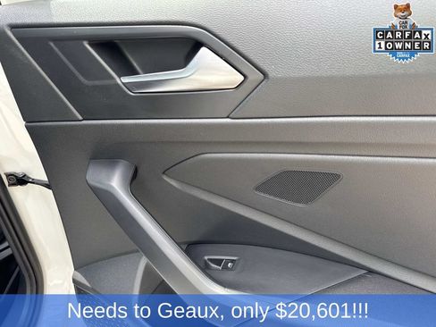 Used 2025 Volkswagen Jetta Sport FWD image 23