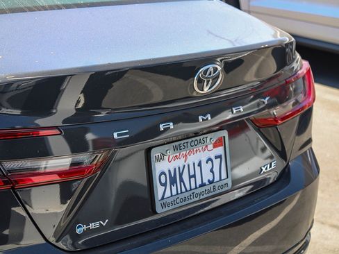 Used 2025 Toyota Camry XLE FWD image 10