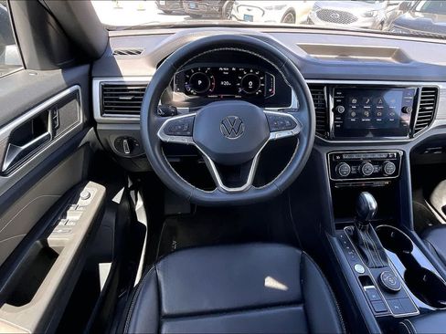 Used 2022 Volkswagen Atlas Cross Sport SE AWD/4WD image 14