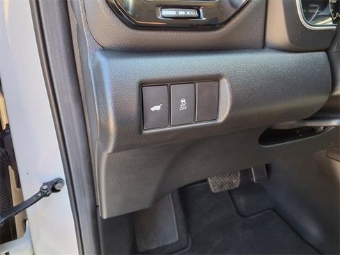 Used 2024 Honda Pilot EX-L image 9