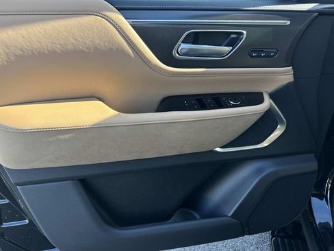 New 2026 INFINITI QX80 Luxe w/ Cargo Package image 16