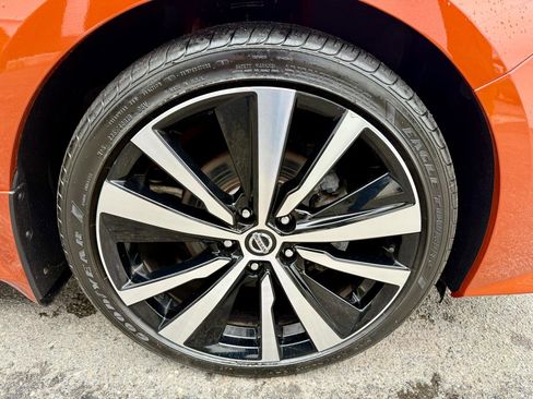 Used 2020 Nissan Altima 2.5 SR w/ Premium Package FWD image 13