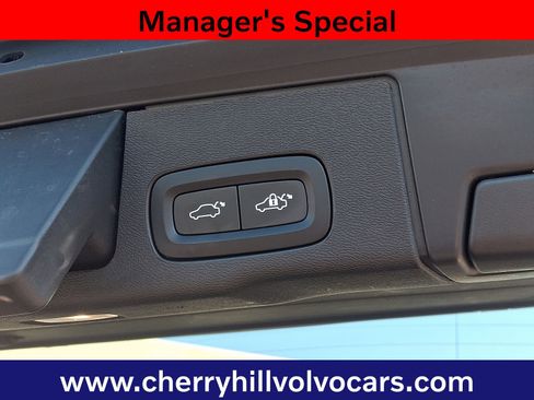 Certified 2023 Volvo XC60 B5 Plus w/ Climate Package image 28