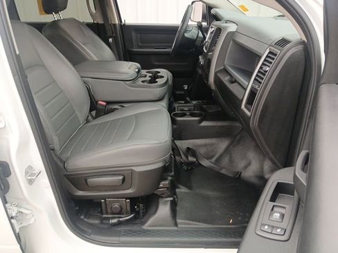 Used 2018 RAM 2500 Tradesman w/ Chrome Appearance Group image 23