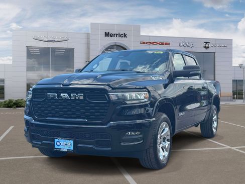 Certified 2025 RAM 1500 Big Horn AWD/4WD image 4
